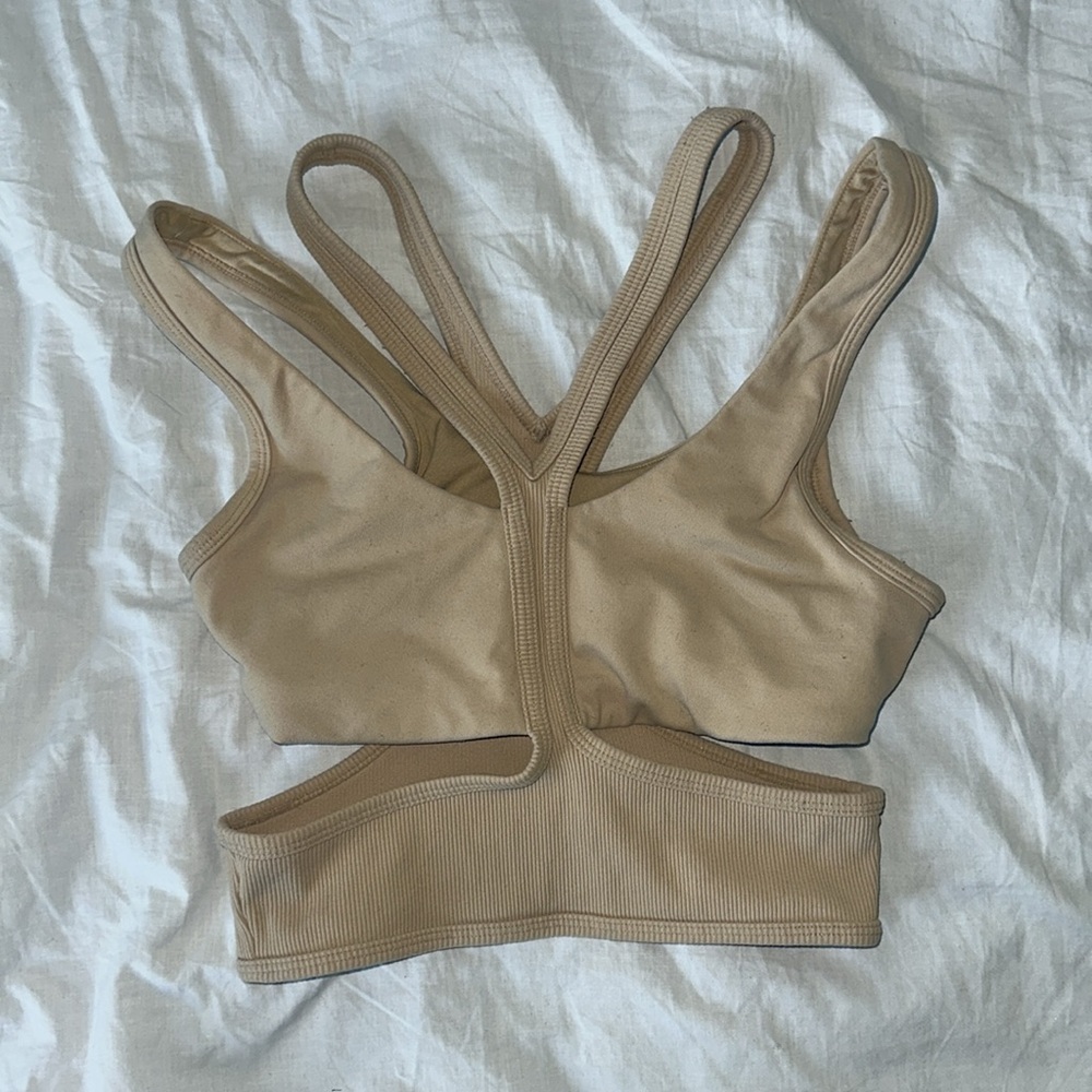 Alo yoga sports bra